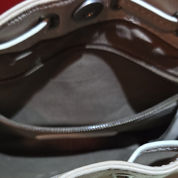 Frye Ilana Leather Small Crossbody Bag In Cream. EUC. - Picture 10 of 12